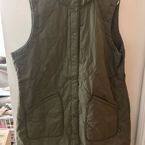 Duluth Trading Co Olive Green Quilted Vest
